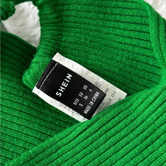 GREEN KNIT TOP - Picture 2 of 3